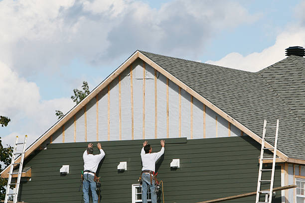 Professional Emergency Siding Repair technician working in Gibbstown, NJ
